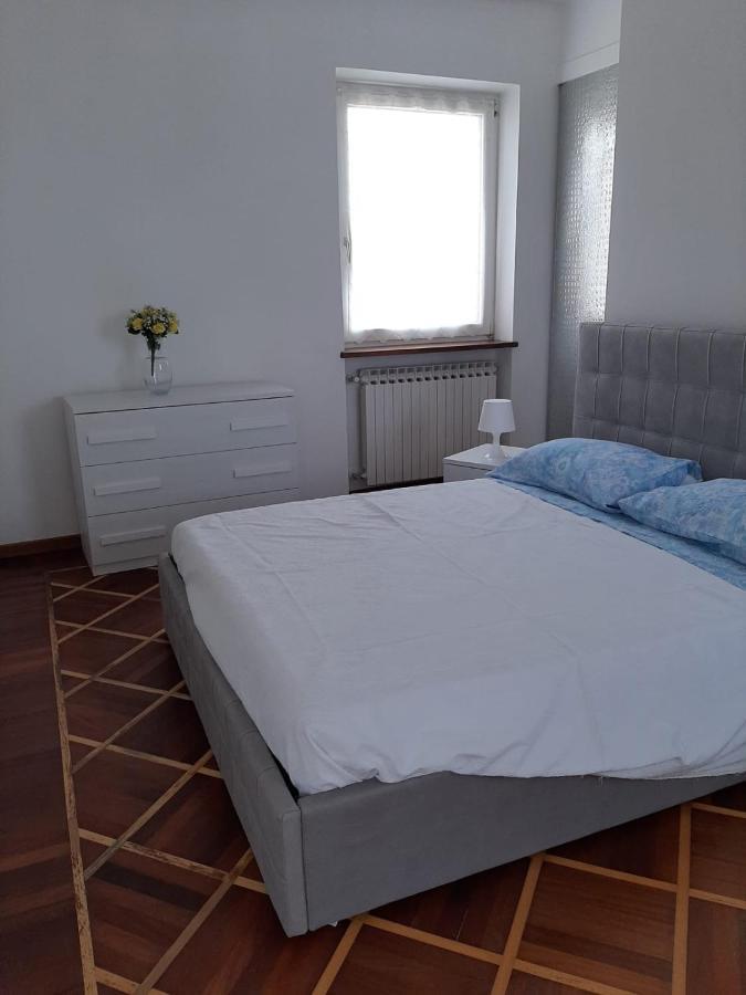 Verzuolo B&B Casa Lilla المظهر الخارجي الصورة