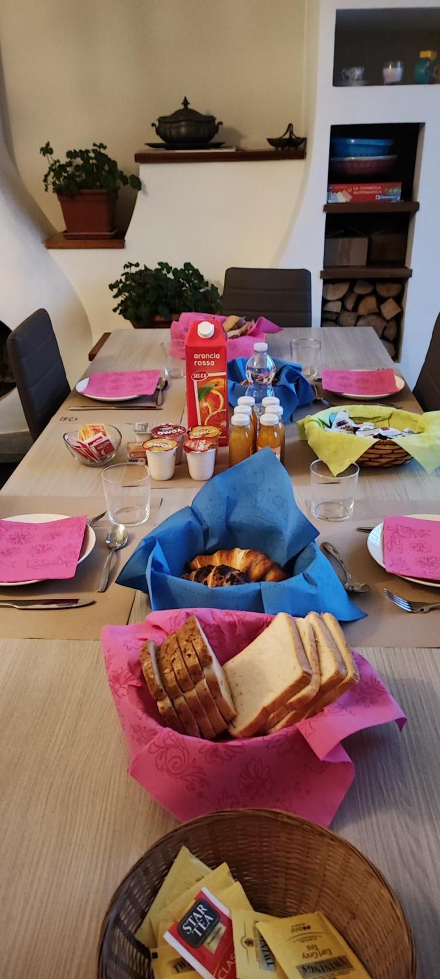 Verzuolo B&B Casa Lilla المظهر الخارجي الصورة