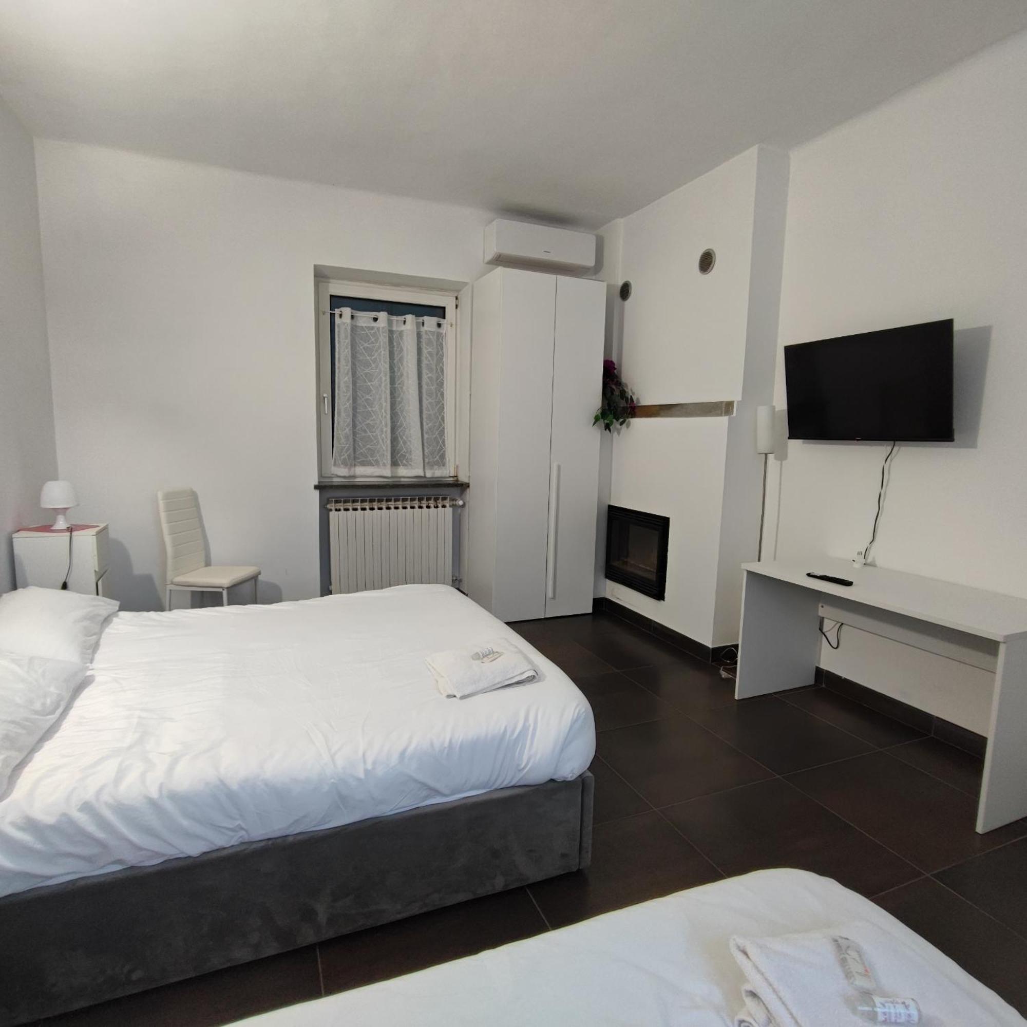 Verzuolo B&B Casa Lilla المظهر الخارجي الصورة
